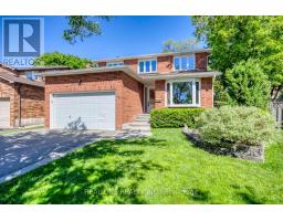 32 ROSLO COURT, Oakville, Ontario