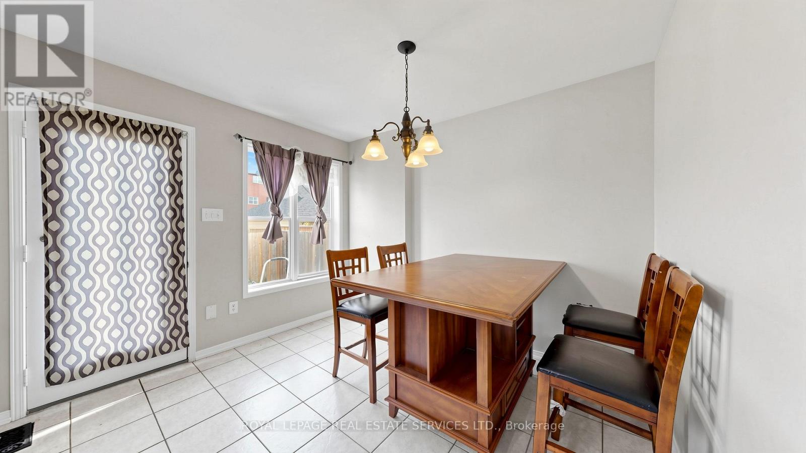 100 Georgian Drive, Oakville, Ontario  L6H 6V1 - Photo 11 - W13246612