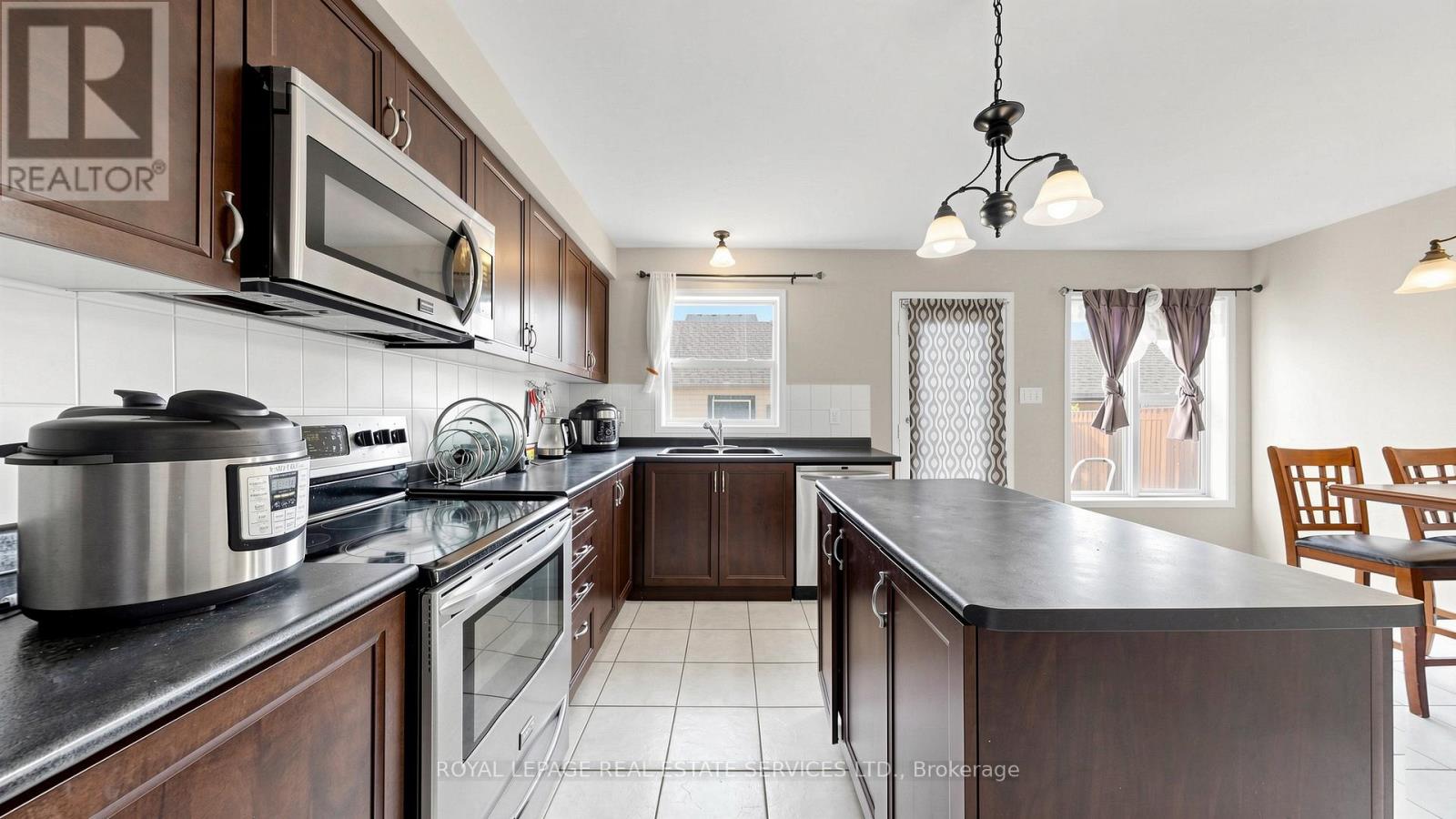 100 Georgian Drive, Oakville, Ontario  L6H 6V1 - Photo 14 - W13246612