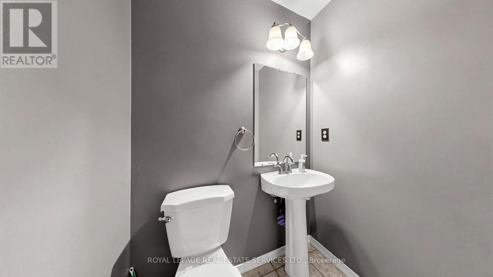 100 Georgian Drive, Oakville, Ontario  L6H 6V1 - Photo 17 - W13246612