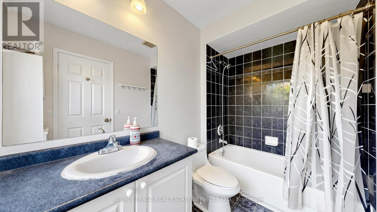 100 Georgian Drive, Oakville, Ontario  L6H 6V1 - Photo 22 - W13246612