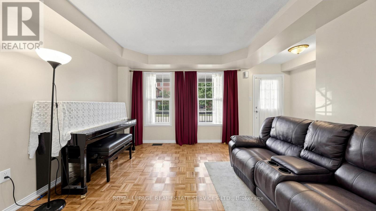 100 Georgian Drive, Oakville, Ontario  L6H 6V1 - Photo 6 - W13246612