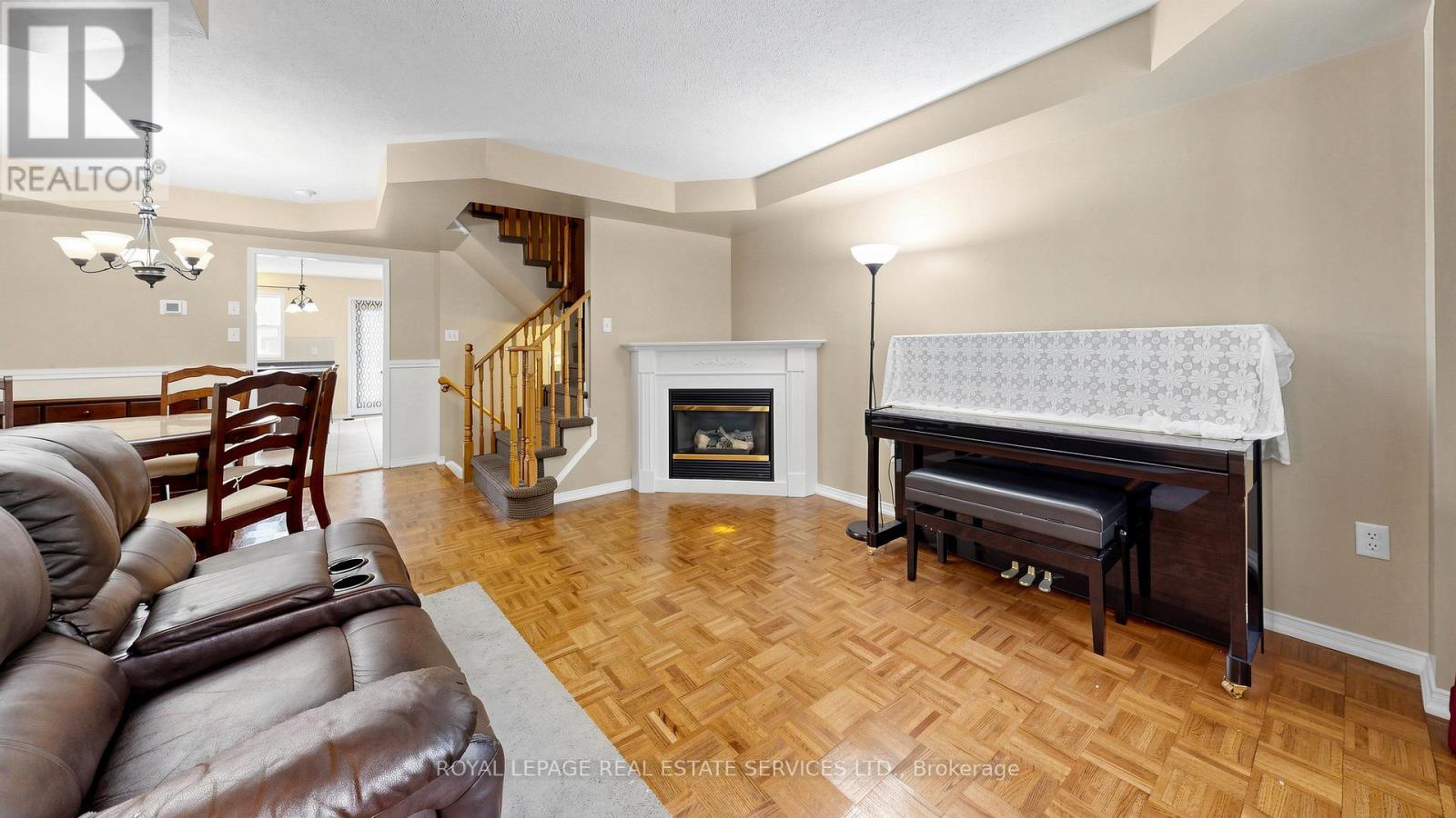 100 Georgian Drive, Oakville, Ontario  L6H 6V1 - Photo 8 - W13246612