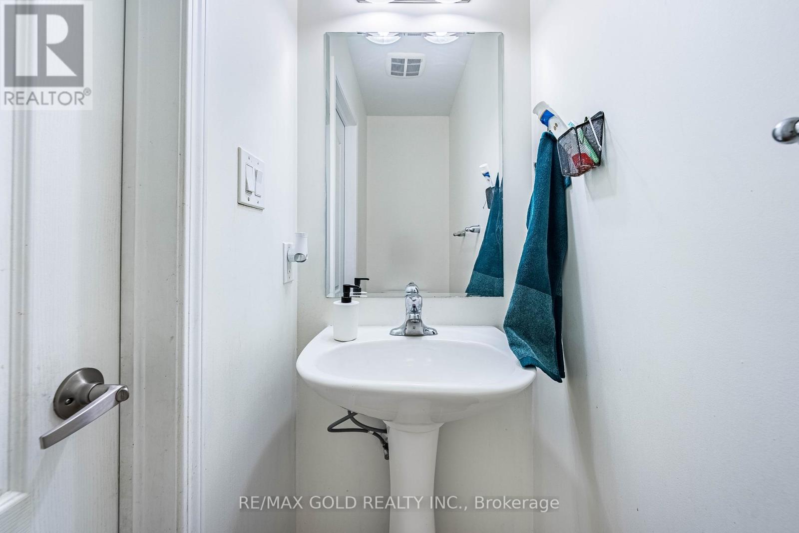 26 Robert Parkinson Drive, Brampton, Ontario  L7A 0Y3 - Photo 13 - W13246622