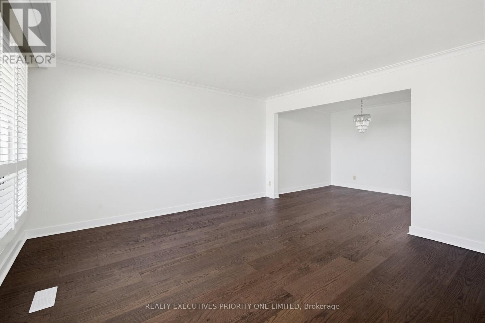 55 Picaro Drive, Toronto, Ontario  M3N 2B6 - Photo 7 - W13246626