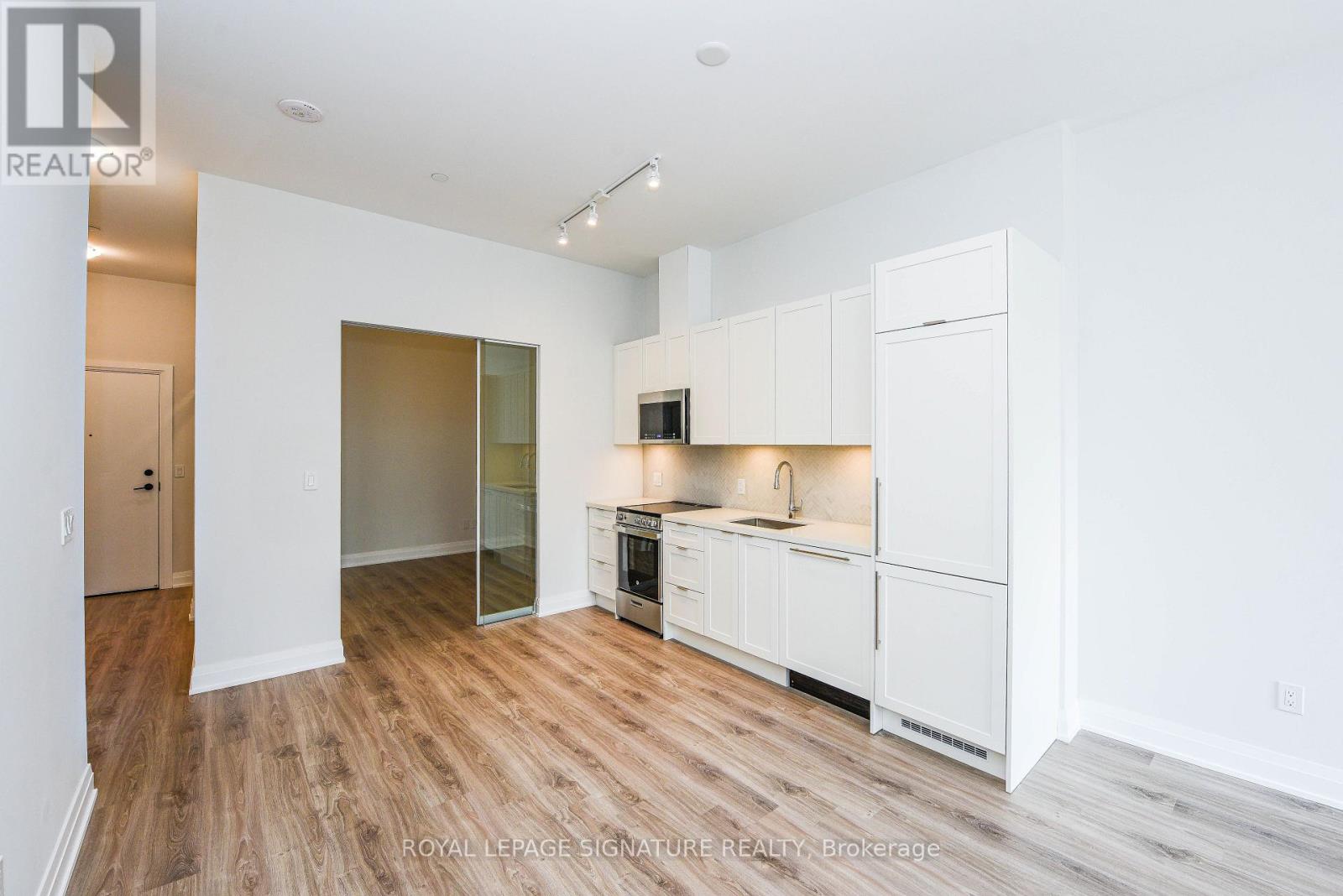 508 - 430 Square One Drive E, Mississauga, Ontario  L5B 0L6 - Photo 12 - W13246638