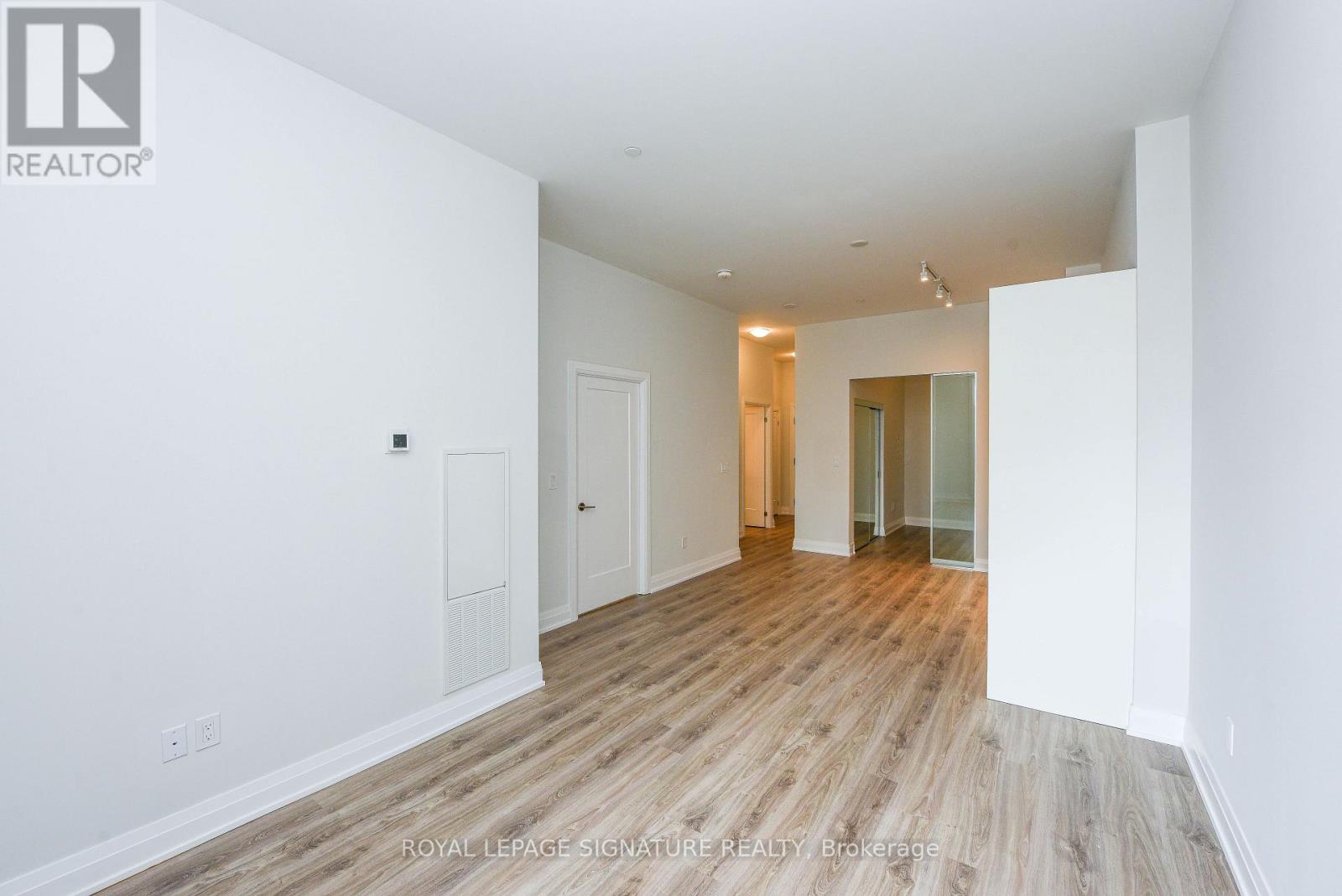 508 - 430 Square One Drive E, Mississauga, Ontario  L5B 0L6 - Photo 16 - W13246638