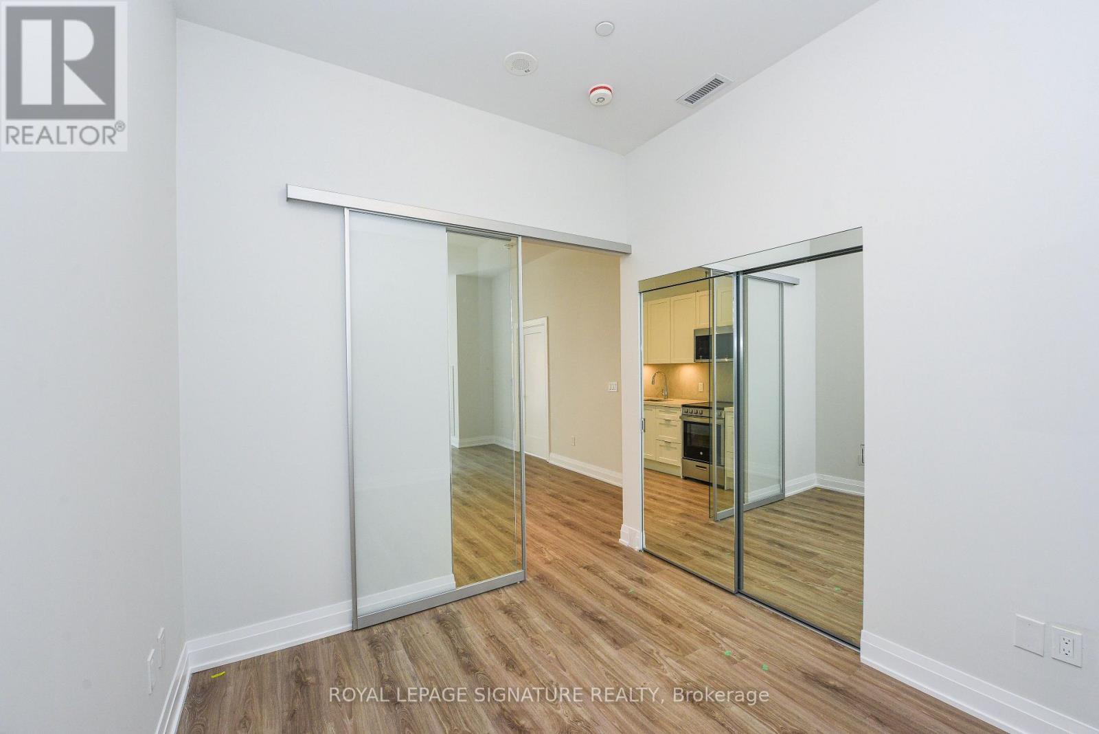 508 - 430 Square One Drive E, Mississauga, Ontario  L5B 0L6 - Photo 24 - W13246638