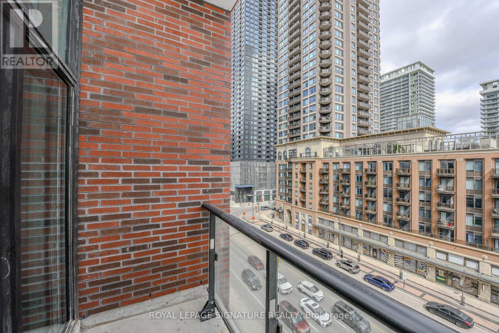 508 - 430 Square One Drive E, Mississauga, Ontario  L5B 0L6 - Photo 34 - W13246638