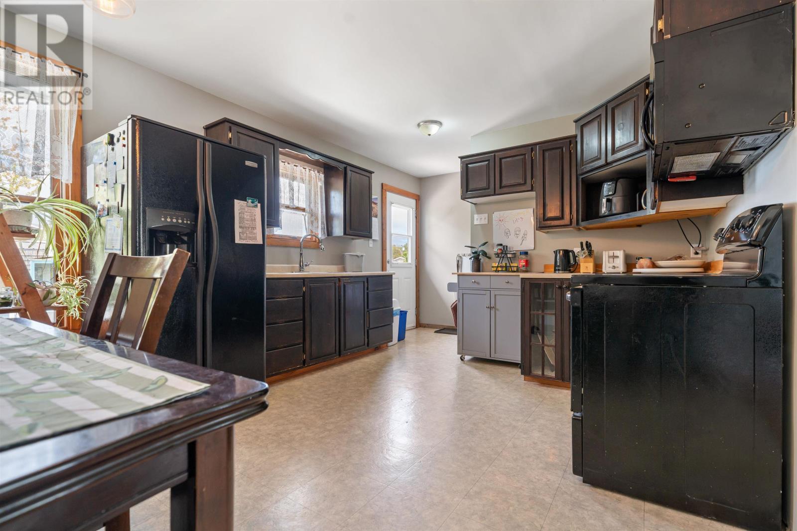 155 Cedar Street, Pictou, Nova Scotia  B0K 1H0 - Photo 10 - 202613289
