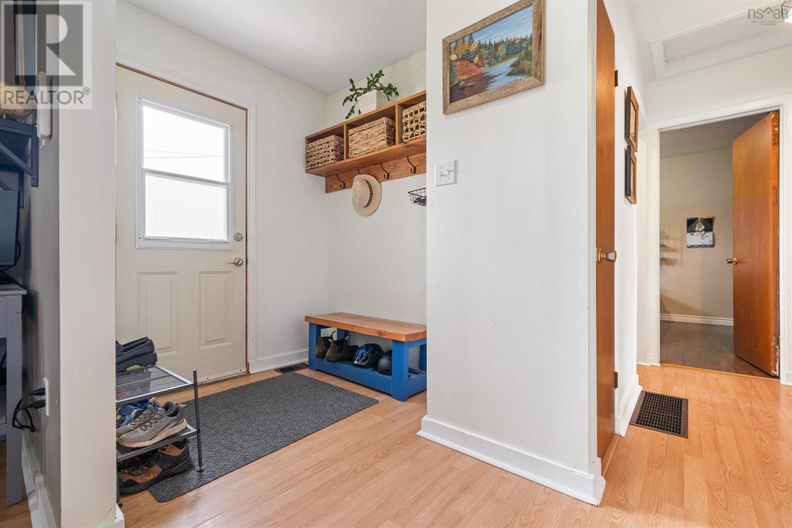 155 Cedar Street, Pictou, Nova Scotia  B0K 1H0 - Photo 2 - 202613289