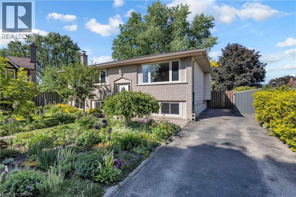 6 Mitchell Court, Brantford, Ontario  N3S 7G8 - Photo 3 - 40826191