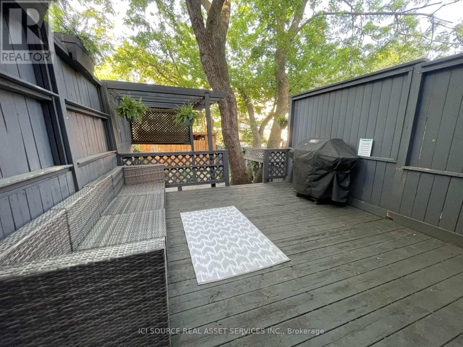 91 Alton Avenue, Toronto, Ontario  M4L 2M3 - Photo 6 - E13246294