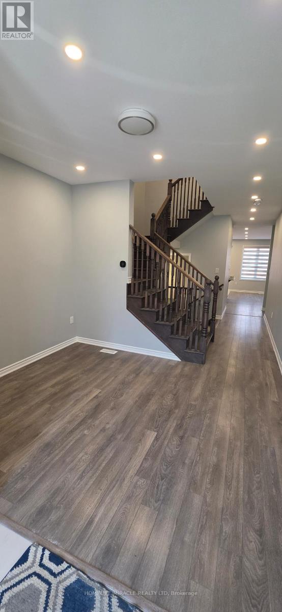 11 Circus Crescent, Brampton, Ontario  L7A 5E3 - Photo 6 - W13104990