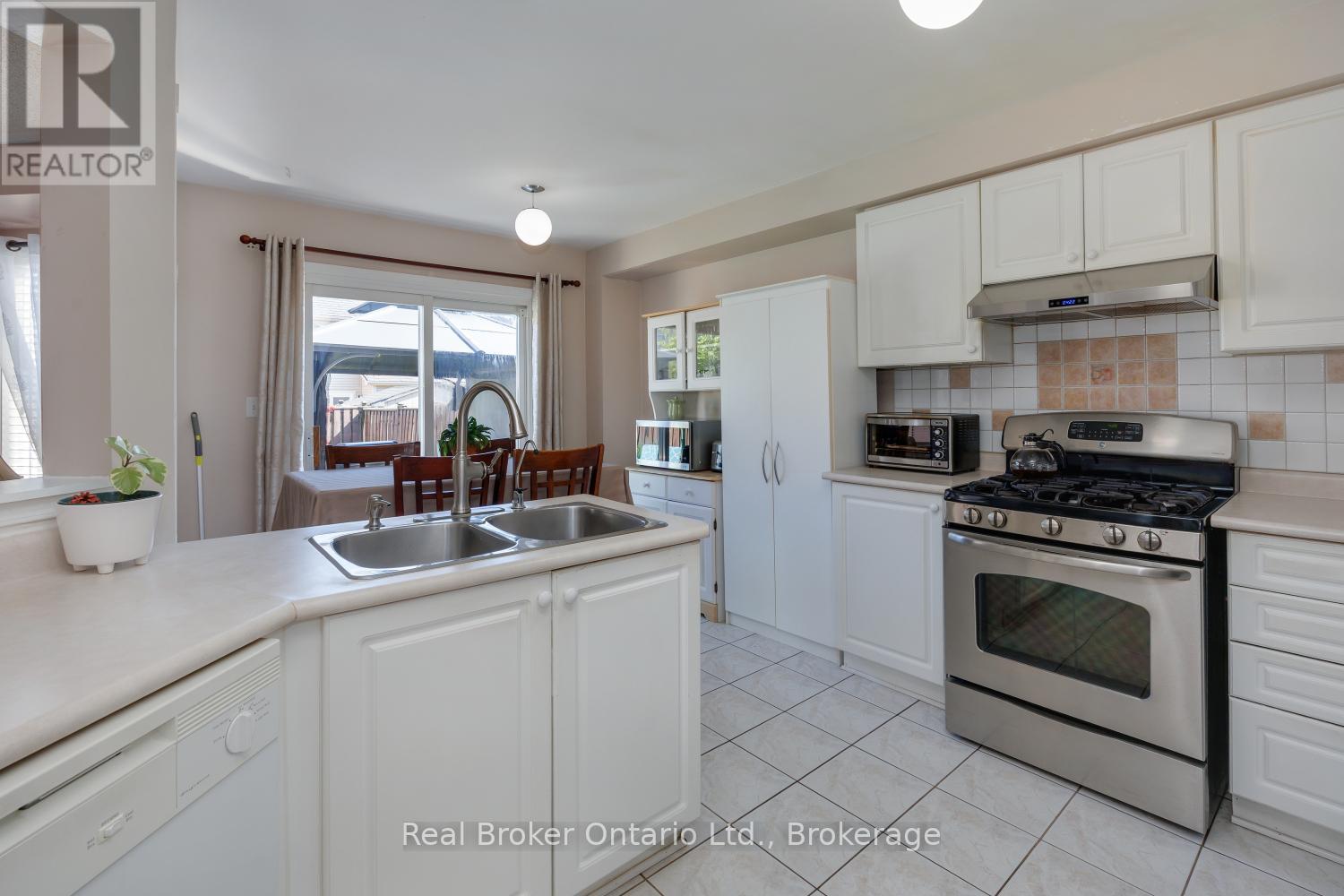 41 Havenwood Place, Whitby, Ontario  L1N 9V6 - Photo 17 - E13246820