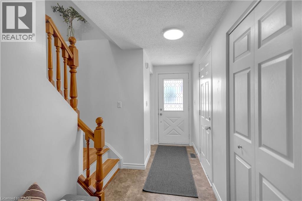 55 Cassidy Court, Cambridge, Ontario  N1R 8J3 - Photo 3 - 40837043