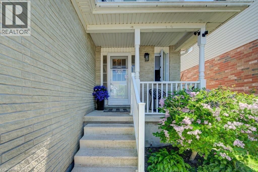 602 Mortimer Drive, Cambridge, Ontario  N3H 5R7 - Photo 3 - 40834406