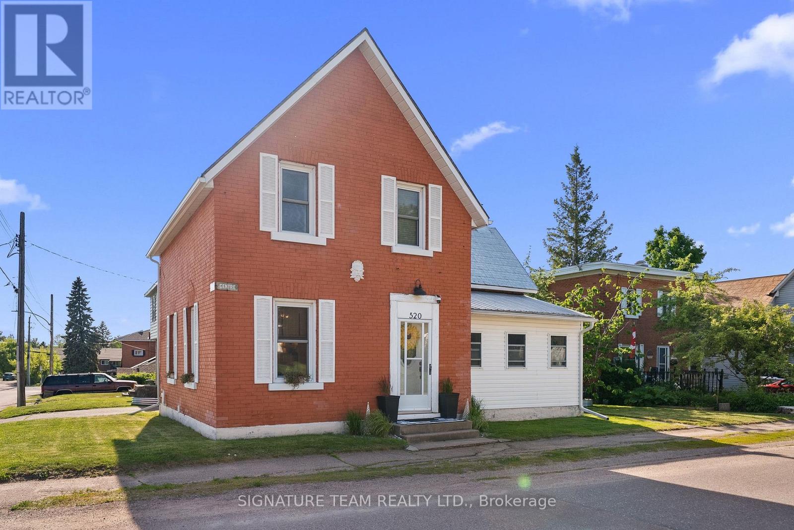 520 CENTRE STREET, Pembroke, Ontario