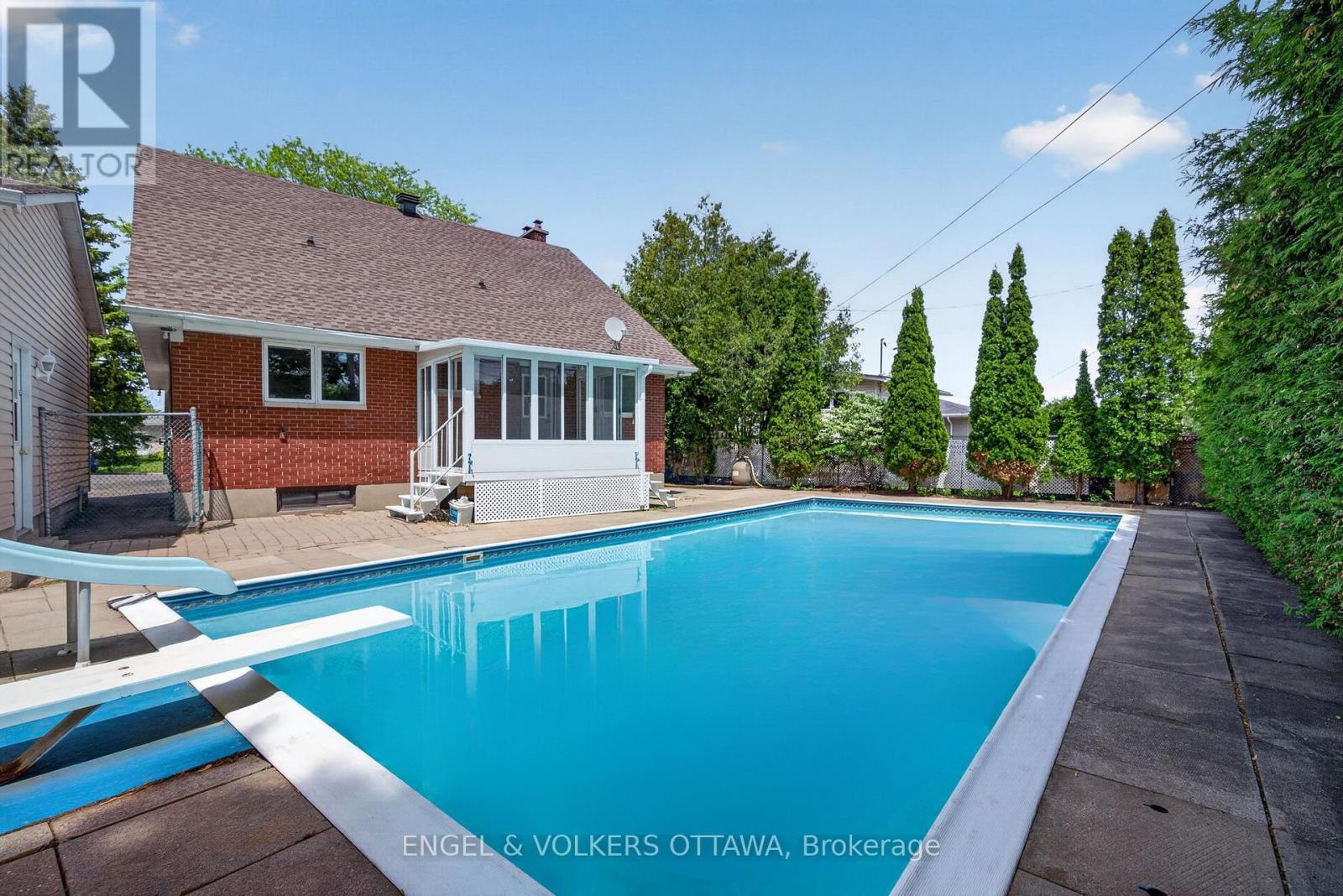 1862 Sharel Drive, Ottawa, Ontario  K1H 6W4 - Photo 27 - X13246818