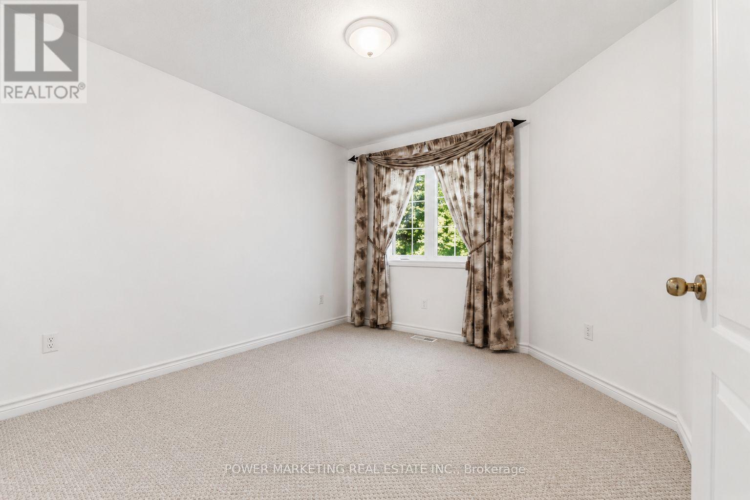 37 Cresthaven Drive, Ottawa, Ontario  K2G 6T8 - Photo 11 - X13246852