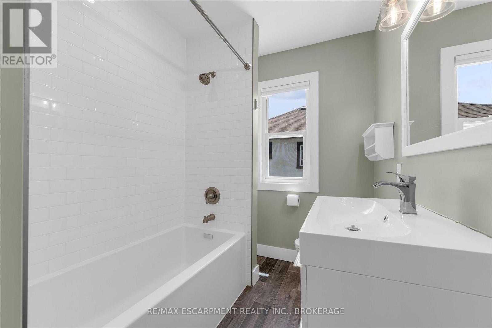 19 Lyons Avenue, Welland, Ontario  L3B 1L8 - Photo 12 - X13246782