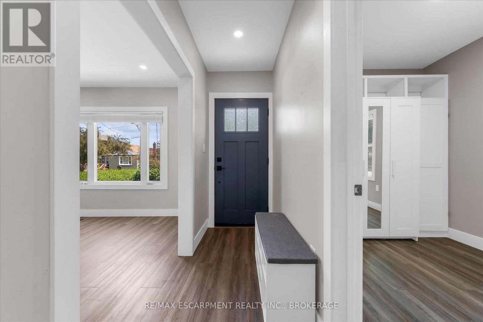 19 Lyons Avenue, Welland, Ontario  L3B 1L8 - Photo 3 - X13246782