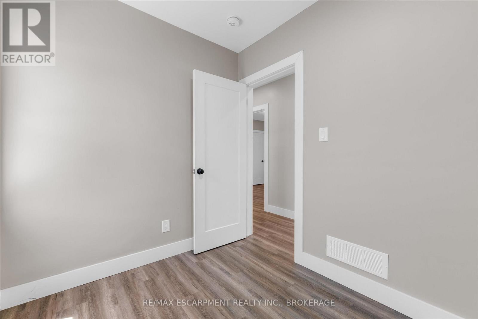 19 Lyons Avenue, Welland, Ontario  L3B 1L8 - Photo 9 - X13246782