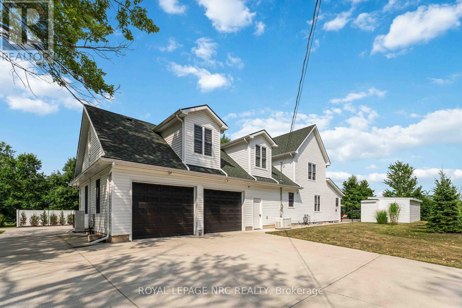 124 Holloway Bay Road, Fort Erie, Ontario  L0S 1R0 - Photo 2 - X13246798
