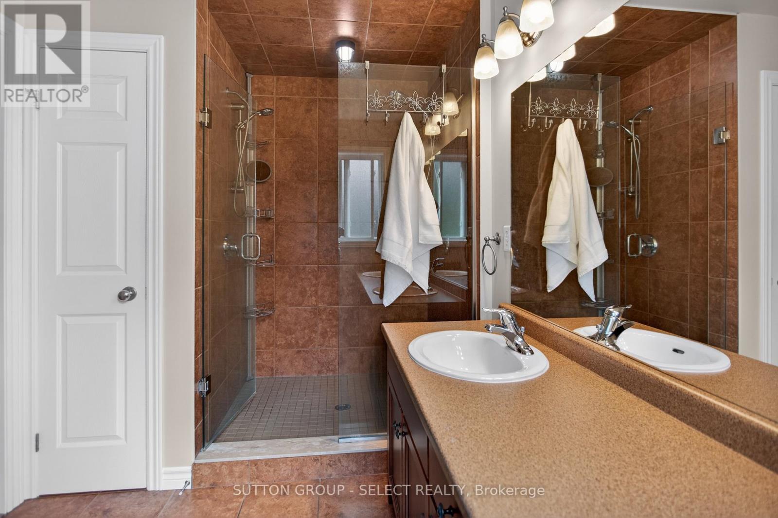 541 Juliana Drive, Strathroy-Caradoc, Ontario  N0L 1W0 - Photo 19 - X13246774
