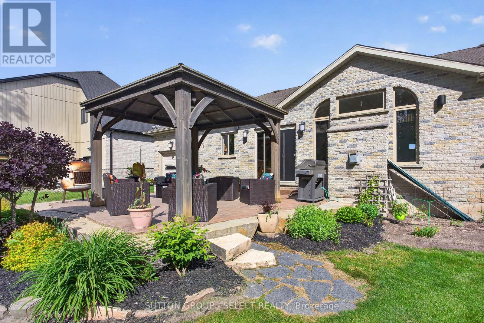 541 Juliana Drive, Strathroy-Caradoc, Ontario  N0L 1W0 - Photo 43 - X13246774