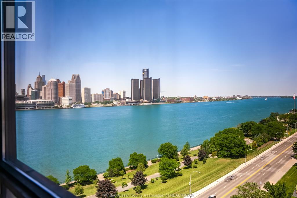 515 Riverside Drive West Unit# 1303, Windsor, Ontario  N9A 7C3 - Photo 4 - 26013190