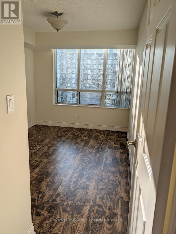 1803 - 335 Rathburn Road, Mississauga, Ontario  L5B 0C8 - Photo 10 - W13224770
