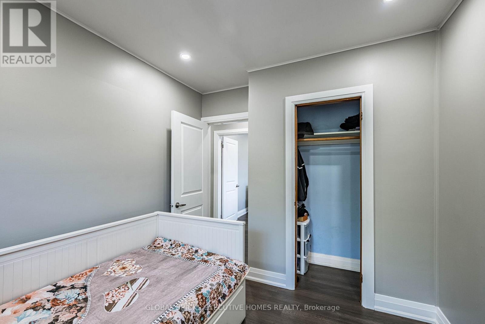 1274 Redbank Crescent, Oakville, Ontario  L6H 1Y5 - Photo 24 - W13240278