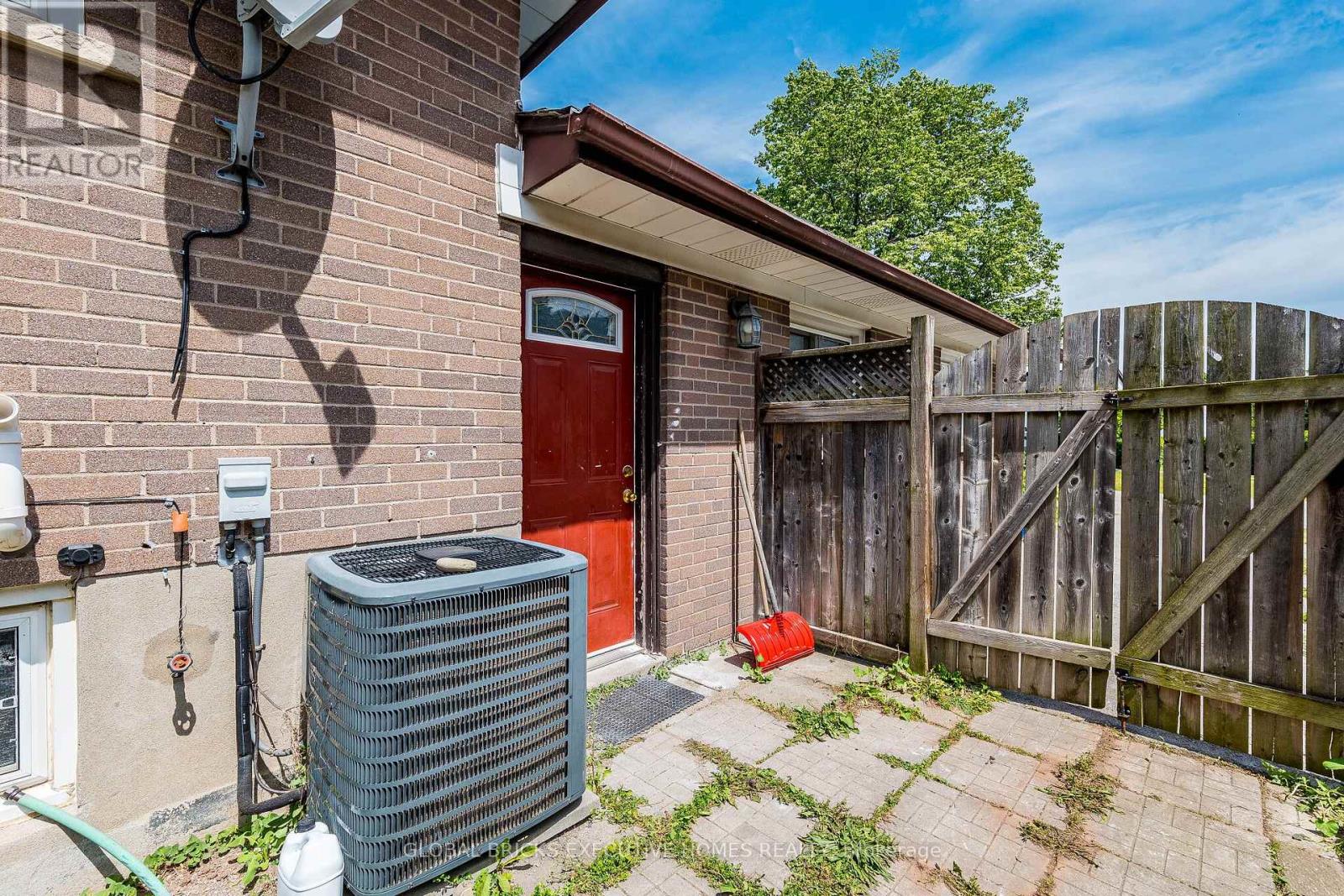 1274 Redbank Crescent, Oakville, Ontario  L6H 1Y5 - Photo 46 - W13240278