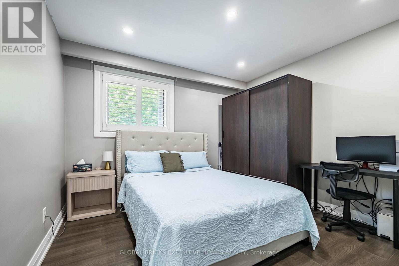 1274 Redbank Crescent, Oakville, Ontario  L6H 1Y5 - Photo 32 - W13240278