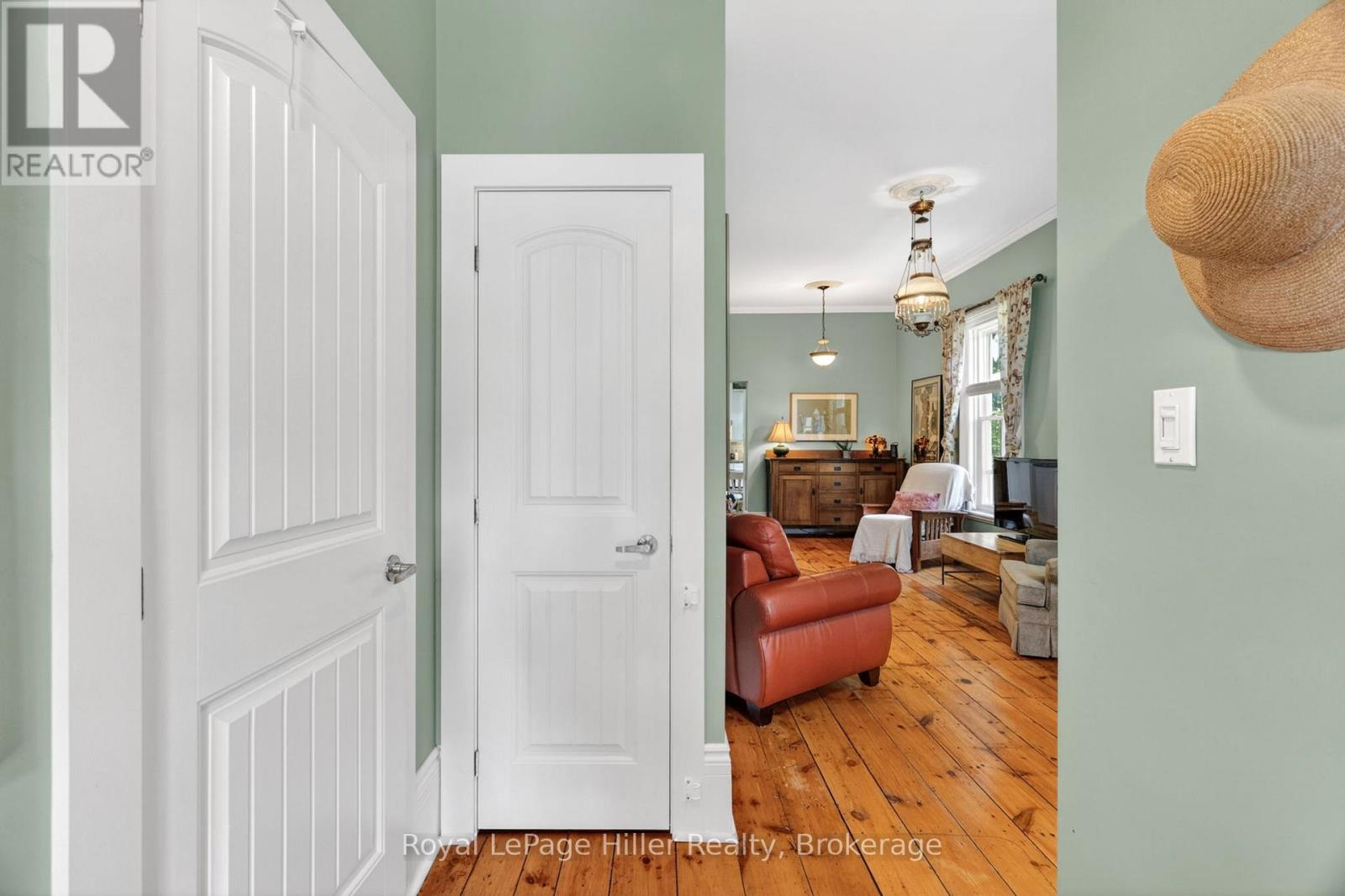 34 Bay Street, Stratford, Ontario  N5A 4K6 - Photo 5 - X13246730