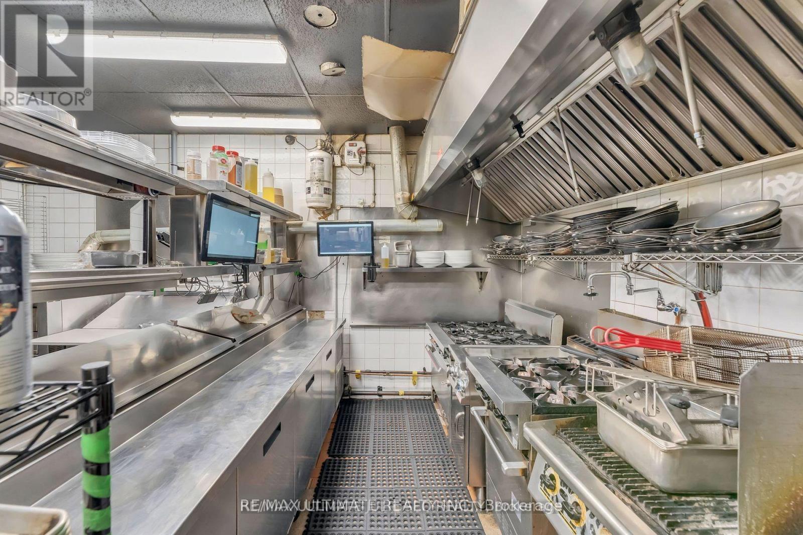 1108 St Clair Avenue W, Toronto, Ontario  M6E 1A7 - Photo 14 - C13143168