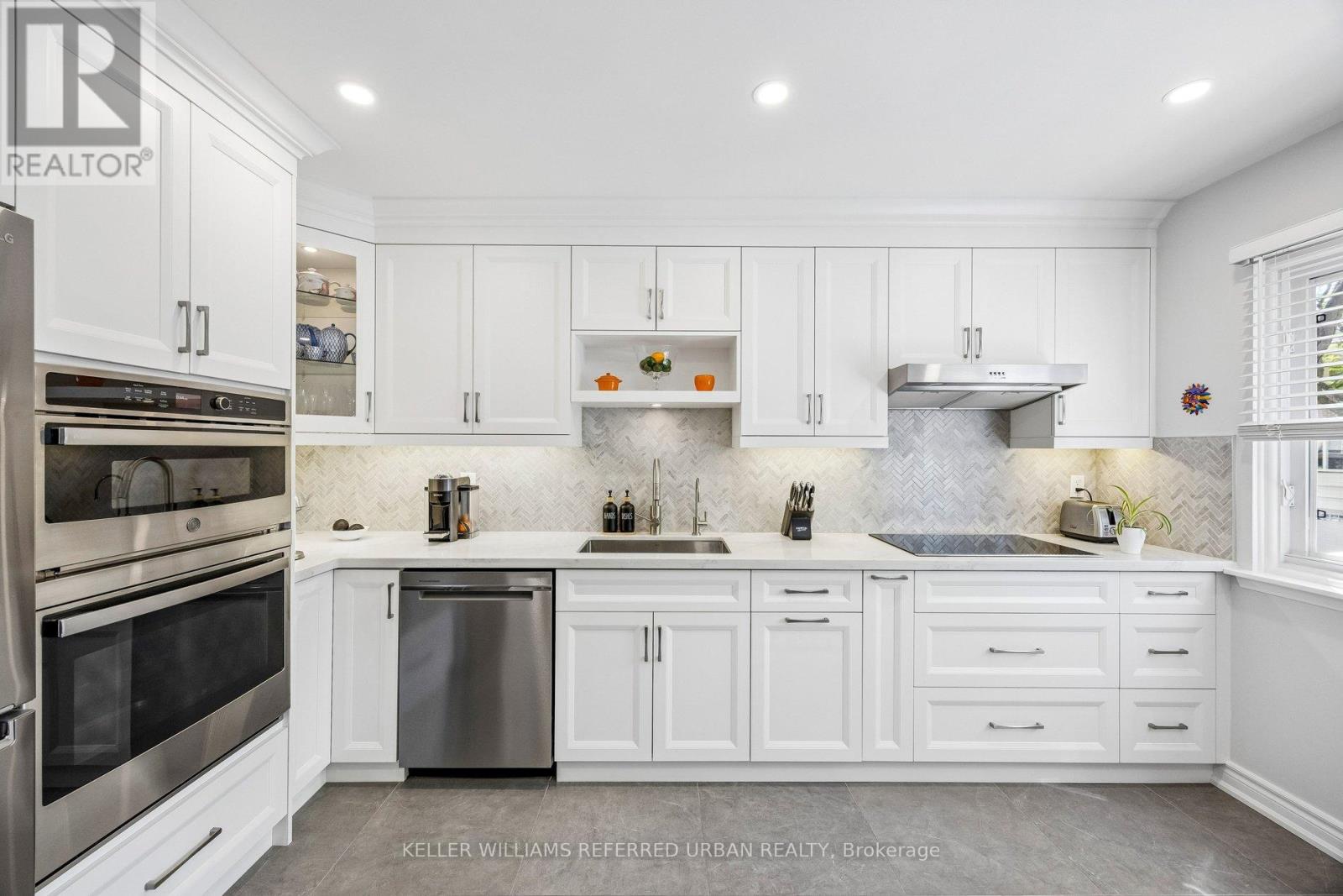 31 Flaming Roseway, Toronto, Ontario  M2N 5W8 - Photo 8 - C13246722