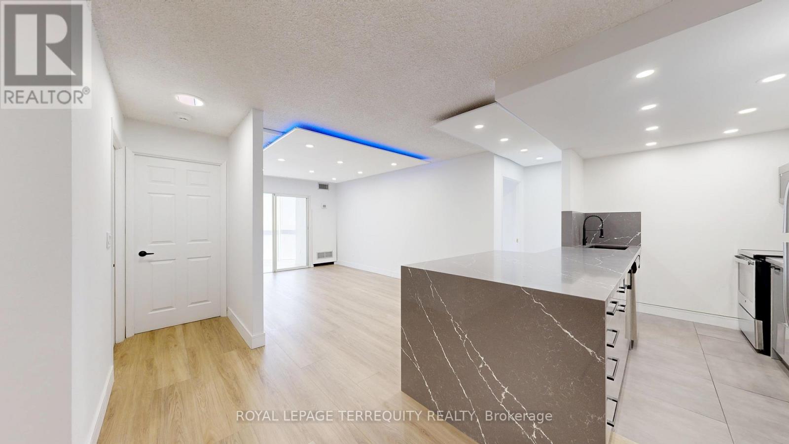 3102 - 7 Concorde Place, Toronto, Ontario  M3C 3N4 - Photo 6 - C13246728
