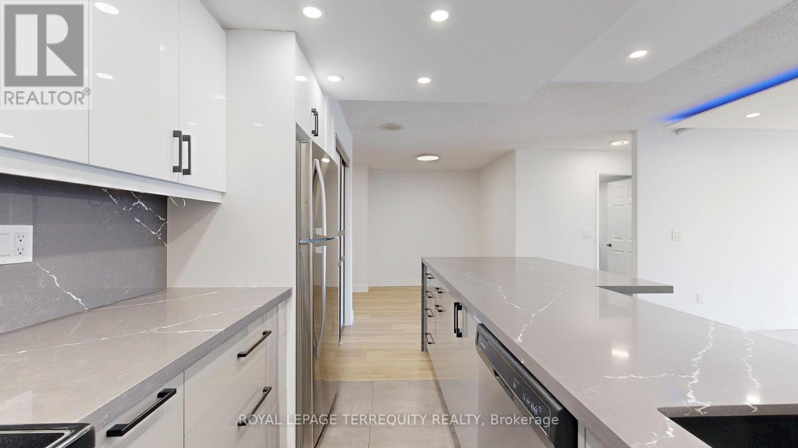 3102 - 7 Concorde Place, Toronto, Ontario  M3C 3N4 - Photo 8 - C13246728