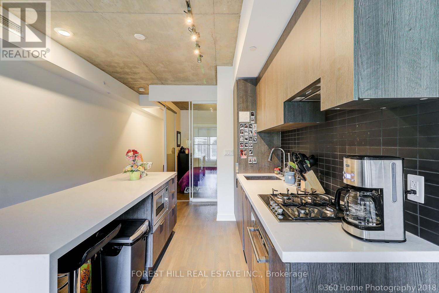 202 - 109 OSSINGTON AVENUE Toronto (Trinity-Bellwoods), ON M6J 0G1