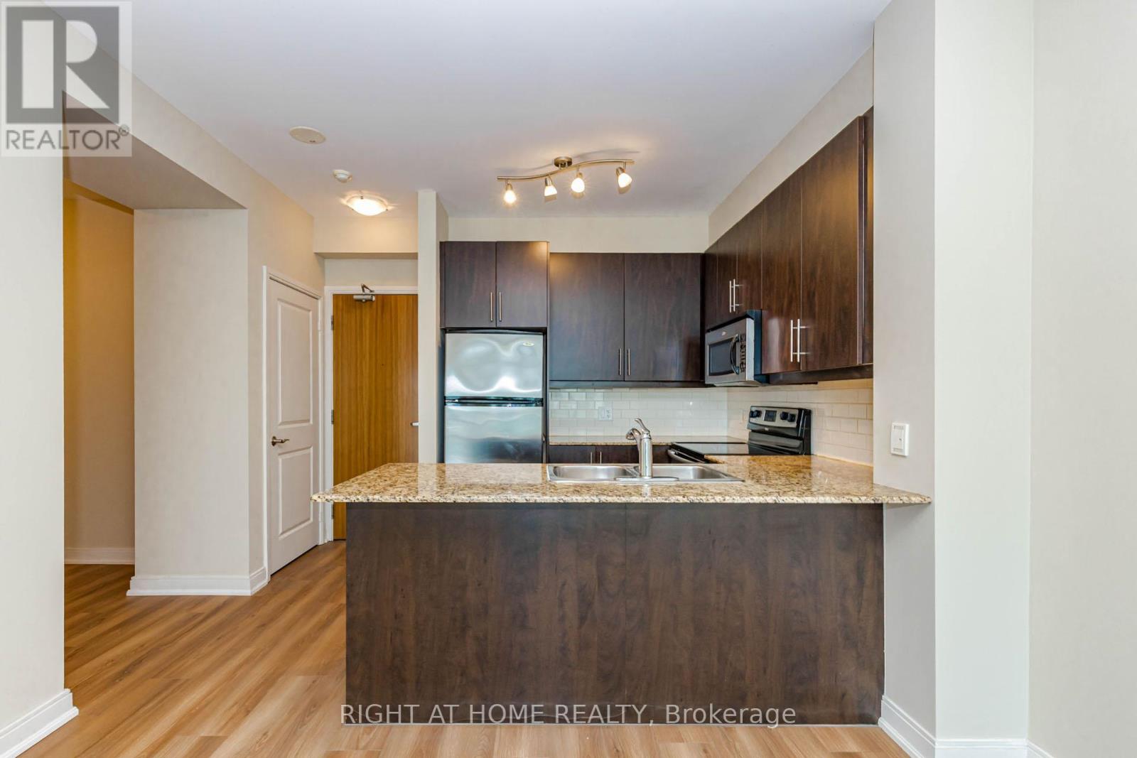 1605 - 88 Broadway Avenue E, Toronto, Ontario  M4P 0A5 - Photo 13 - C13246822