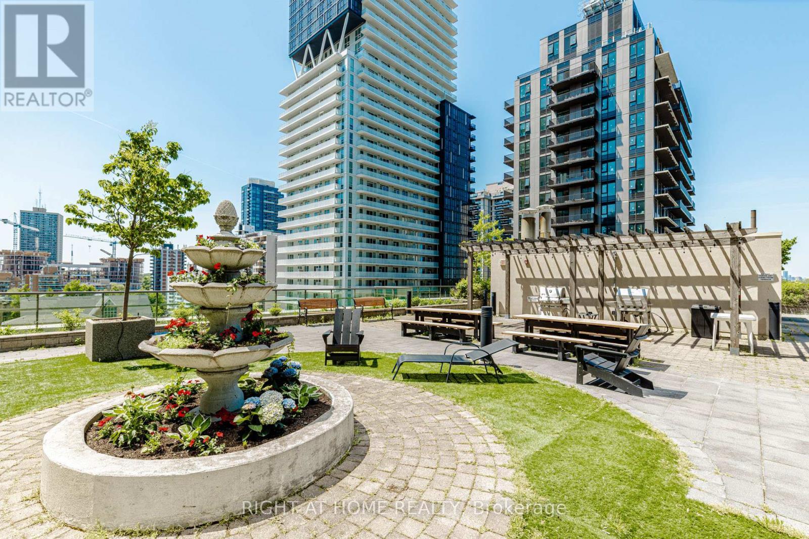 1605 - 88 Broadway Avenue E, Toronto, Ontario  M4P 0A5 - Photo 30 - C13246822