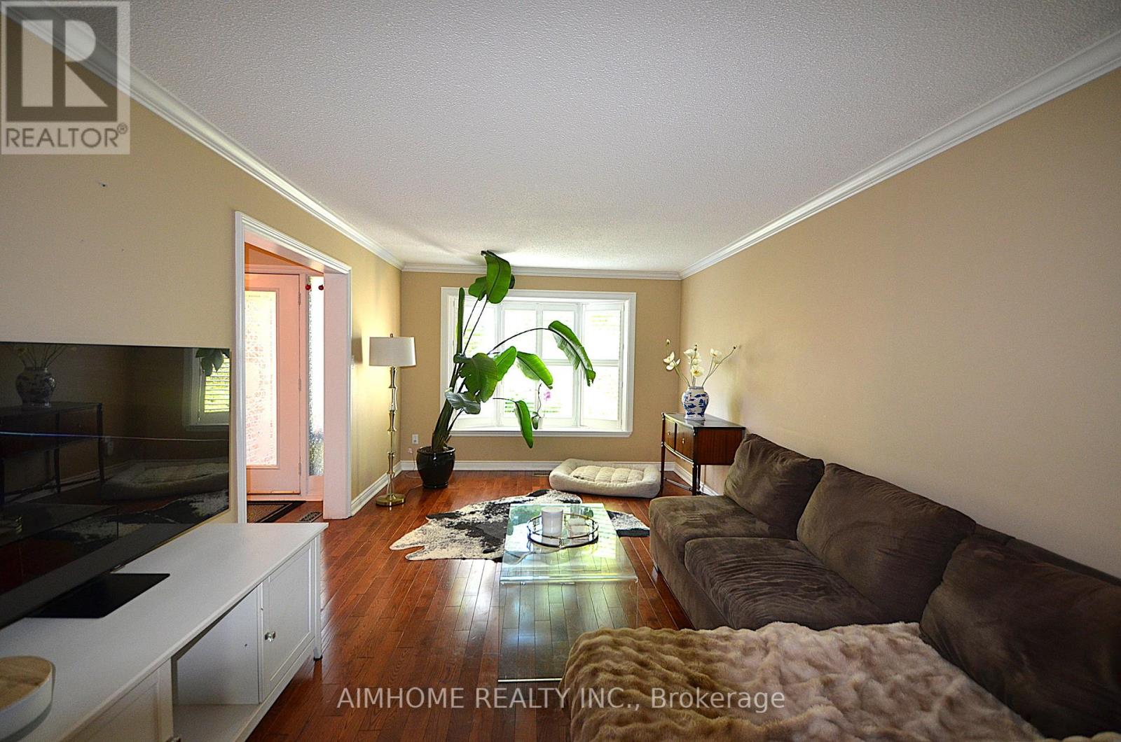 80 Golf Links Drive, Aurora, Ontario  L4G 3V3 - Photo 10 - N13246802