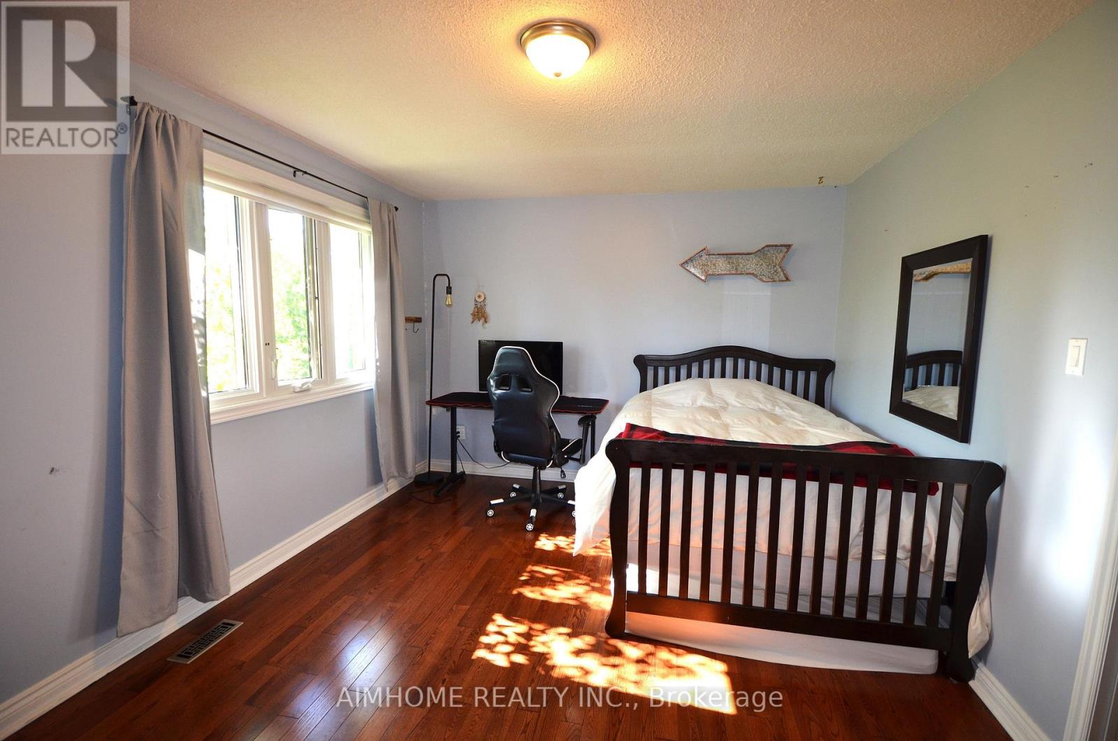 80 Golf Links Drive, Aurora, Ontario  L4G 3V3 - Photo 14 - N13246802