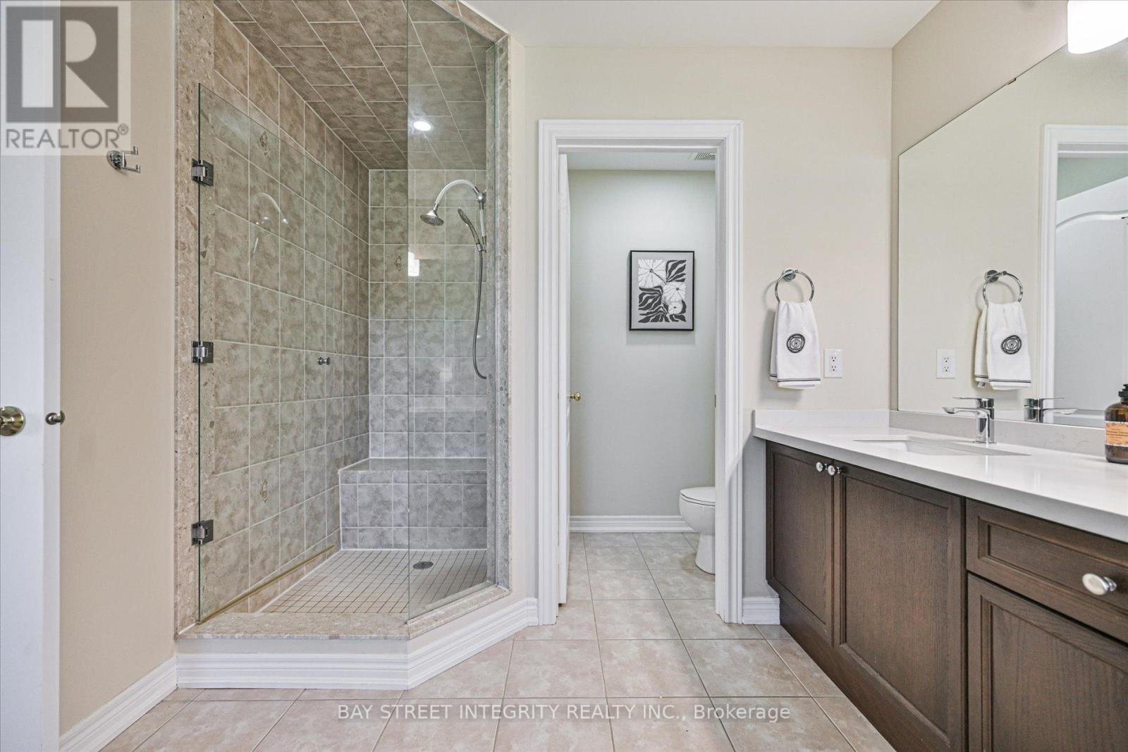 49 Glengordon Crescent, Markham, Ontario  L6C 0K1 - Photo 31 - N13246836