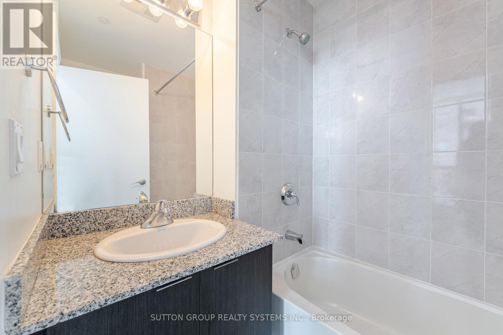2004 - 2910 Highway 7 Road W, Vaughan, Ontario  L4K 0H8 - Photo 19 - N13246856