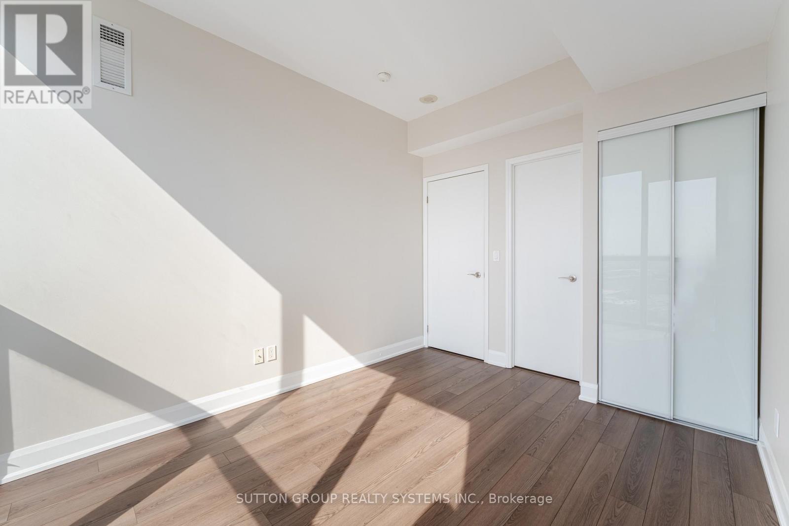 2004 - 2910 Highway 7 Road W, Vaughan, Ontario  L4K 0H8 - Photo 22 - N13246856
