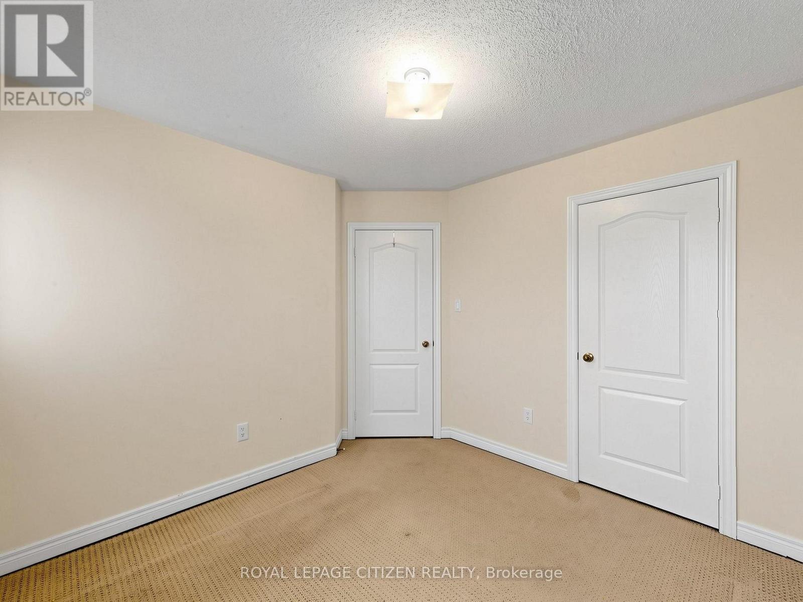 Upper - 23 Planter Crescent, Vaughan, Ontario  L4H 2V5 - Photo 13 - N13246878