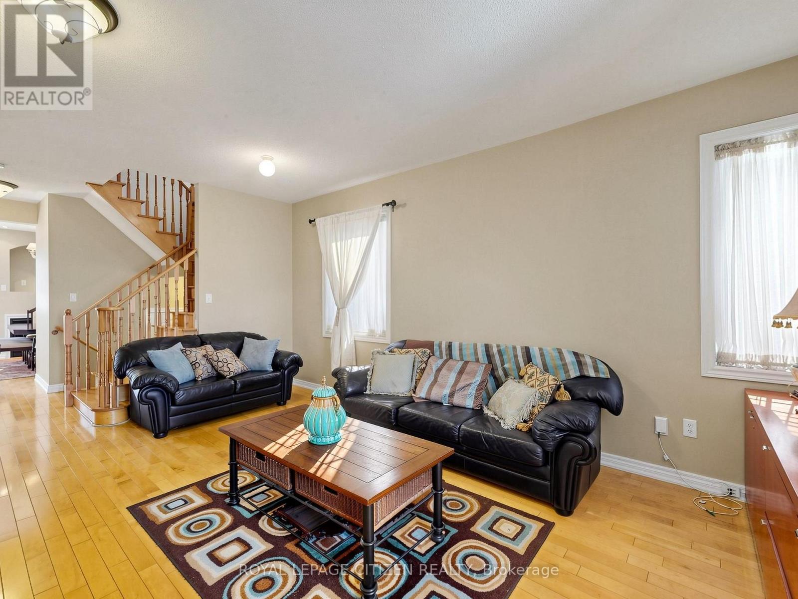 Upper - 23 Planter Crescent, Vaughan, Ontario  L4H 2V5 - Photo 3 - N13246878